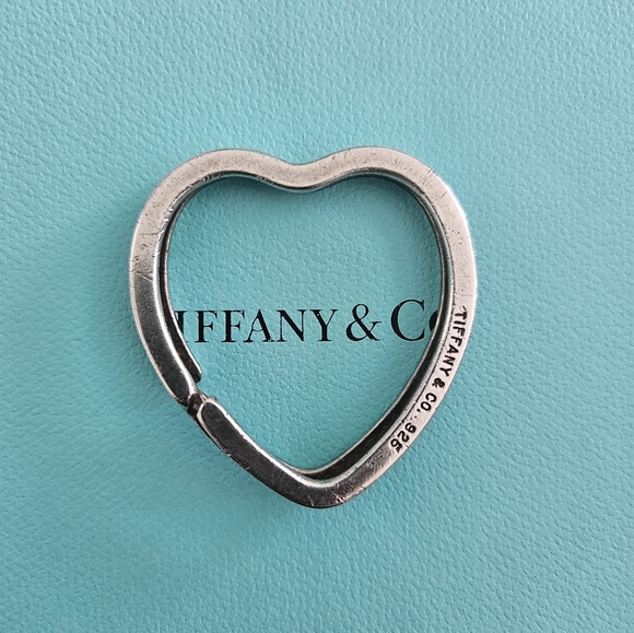 Tiffany & Co. Heart Keyring - Picture 7 of 10